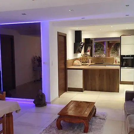 Location Saisonniere Bas De Villa Semaine Apartment Six-Fours-les-Plages